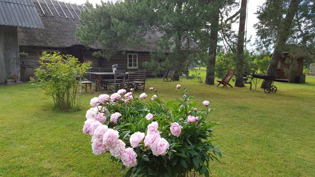 Maenni Summerhouse Kassari Bagian luar foto
